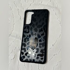 Samsung galaxy S21+ loopy case